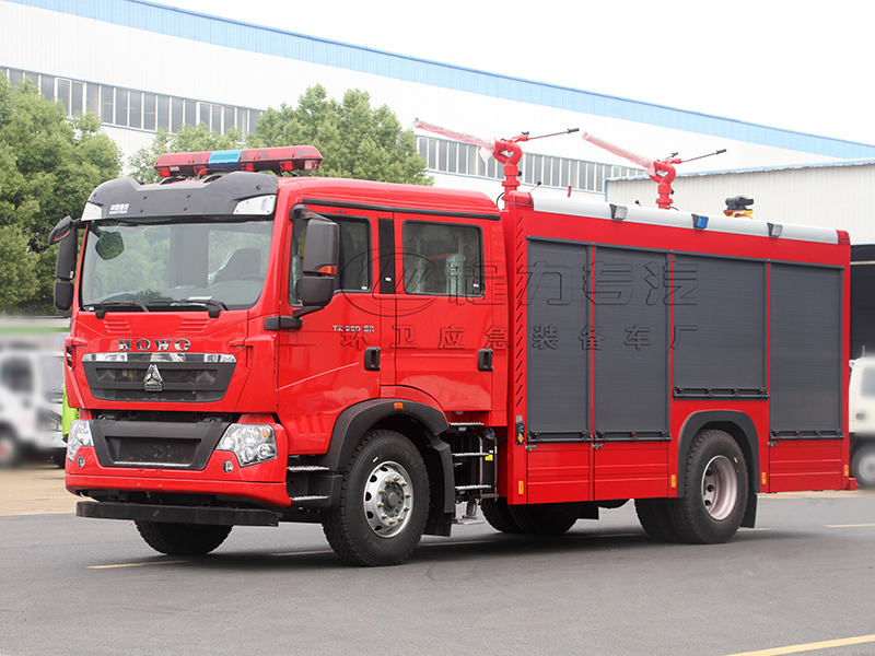 重汽豪沃4吨纯干粉消防车